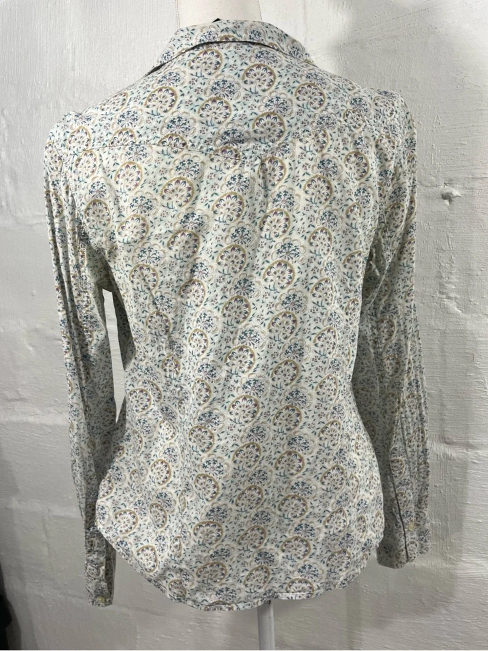 GAP VINTAGE BUTTON TOP - Picture 12 of 16